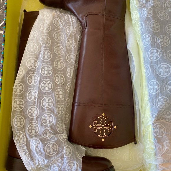 Tory Burch Almond Kierman Leather Logo Boot 7 - Picture 7 of 11